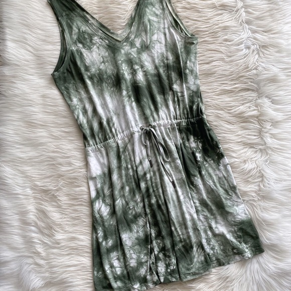 Sweaty Betty Tie Dye Green Drop Waist Athleisure Dress - Picture 2 of 10